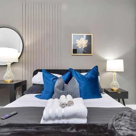 The Suite Spot! Downtown Skyline Views! Sleeps 12 Houston Buitenkant foto