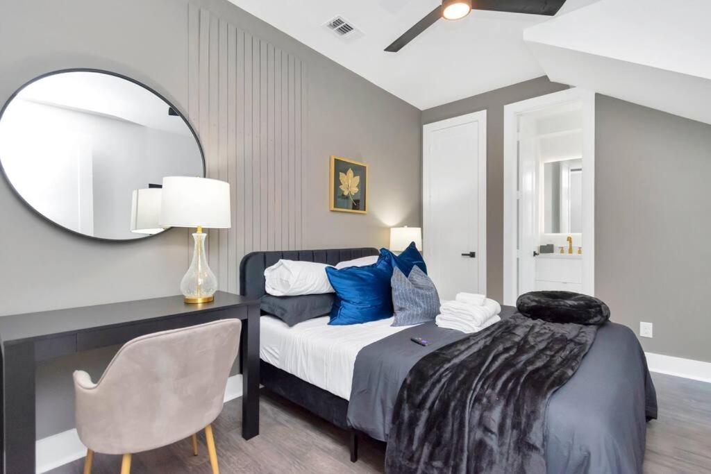 The Suite Spot! Downtown Skyline Views! Sleeps 12 Houston Buitenkant foto