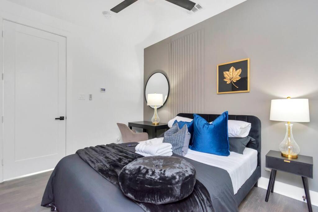 The Suite Spot! Downtown Skyline Views! Sleeps 12 Houston Buitenkant foto